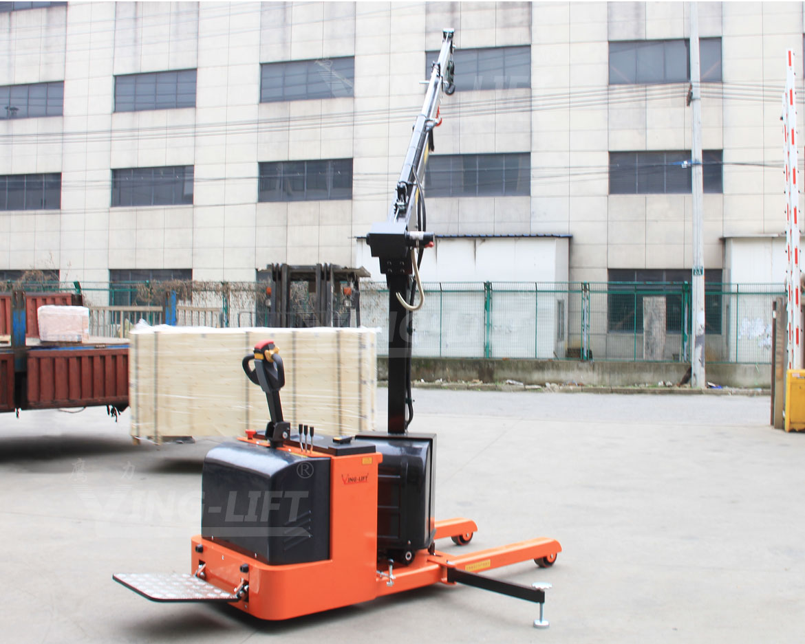 全電動旋轉(zhuǎn)小吊機
